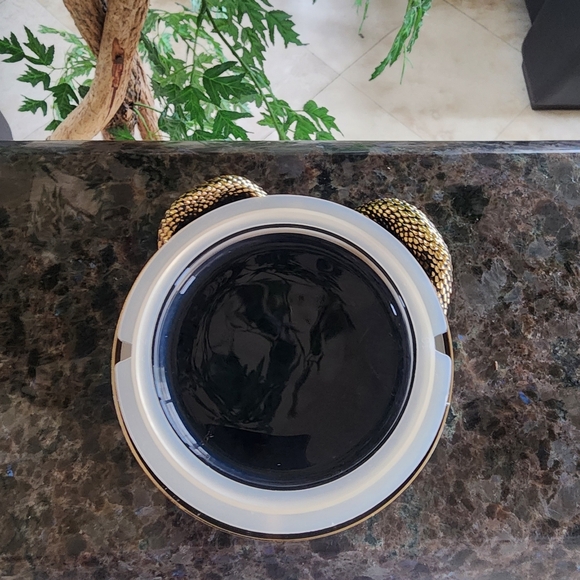 Bath & Body Works Wicked Vanilla Snake Large Candle 3 wick NIB Soy/wax Blend - Picture 6 of 6